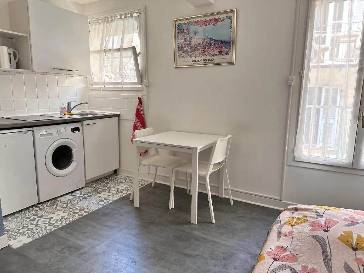 Bottero, Climatise, Parking Possible Apartment Nice 0*,  France