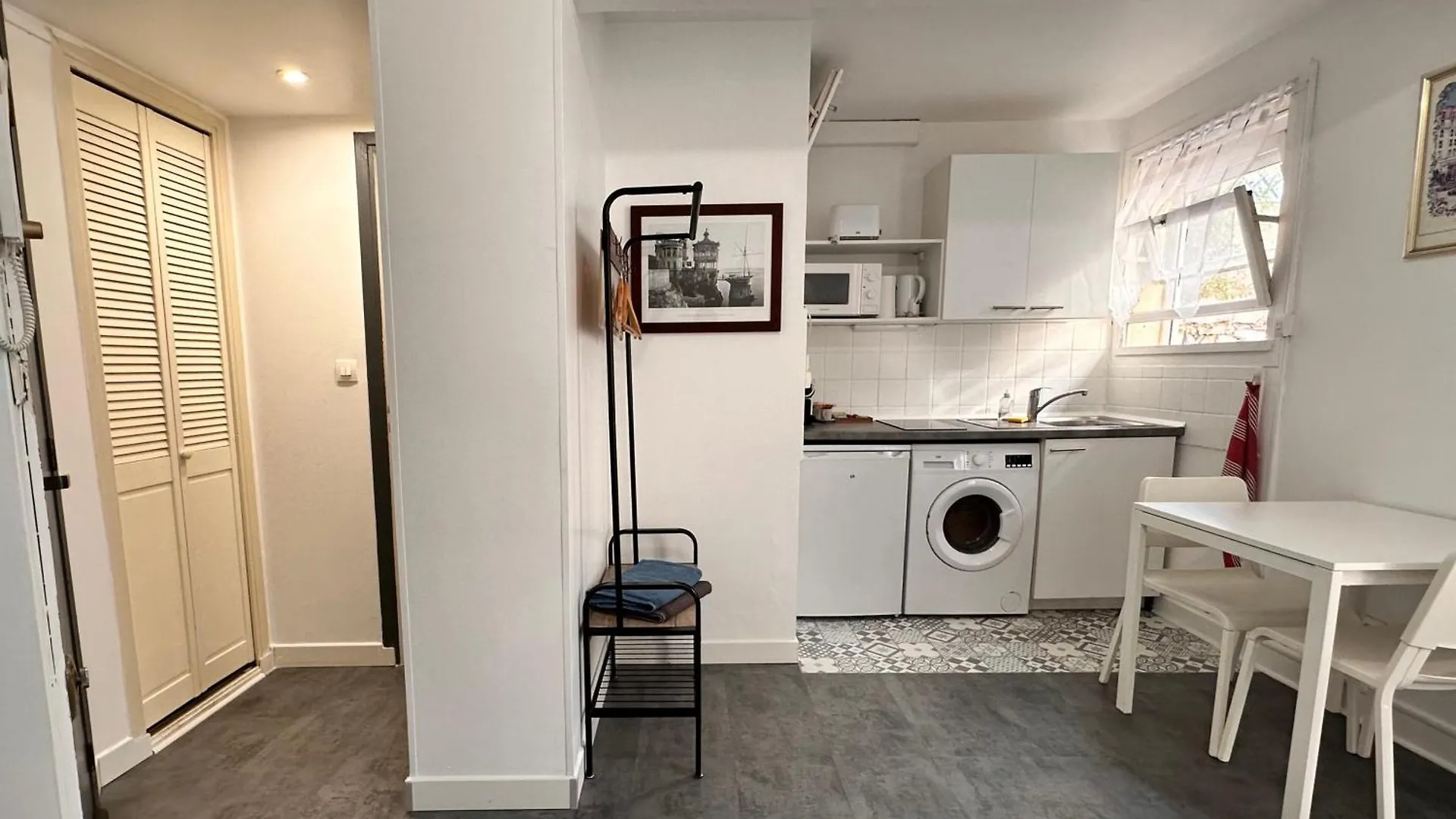Bottero, Climatise, Parking Possible Appartement Nice 0*,  Frankrijk